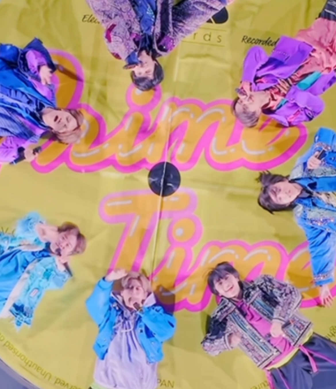 遅くなったけどなにわデビュー4周年おめでとう✨🤍もっともっとたくさんの素敵な景色をこれからもずっと7人と一緒に見ていたいよ！たくさん寝てたくさん美味しいもの食べて7人が一生健康で幸せでいてくれますように、願ってます( ՞ ᴗ ᴗ՞)⭐️#なにわ男子 #sevenseas #長尾謙杜 #ジャニヲタさんと繋がりたい #fyp @なにわ男子 / Storm Labels 