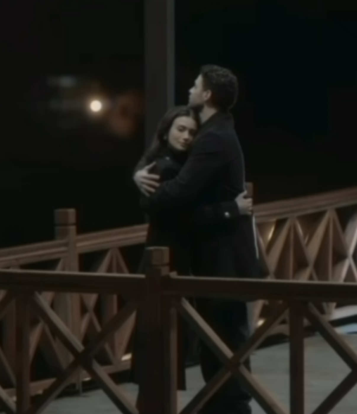 “I can't live except in your arms” 😩 #günzil #gözlerikaradeniz #turkishseries #foryoupage #halitözgürsarı 