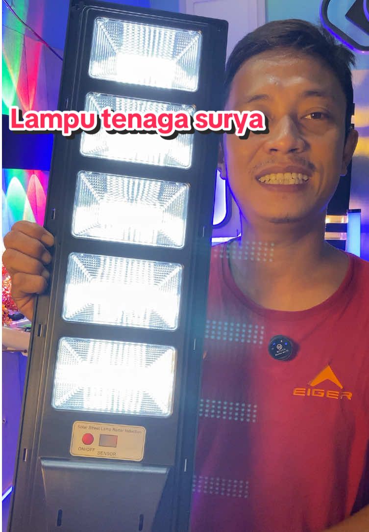 Lampu tenaga surya lebih terang lebih hemat #lampu #lamputenagasurya #lamputenagamatahari #lampujalan #SiPalingViral 