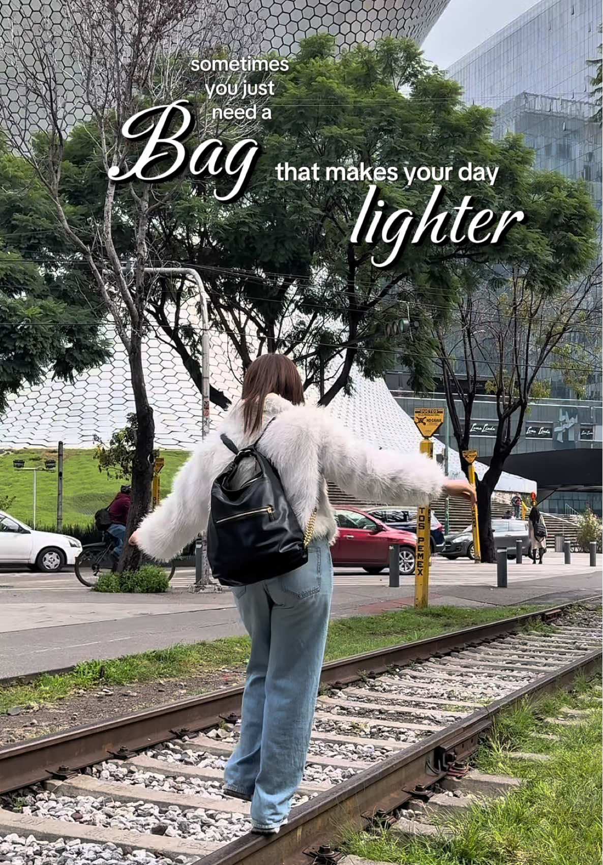A bag  that gives you freedom, comfort, and a little extra confidence. And honestly? That also counts as self-care. That is why we designed convertible bags, to help make your day easier✨  #everydaybag #fashiontiktok #tipsforgirls #shoulderbag #musthaves 