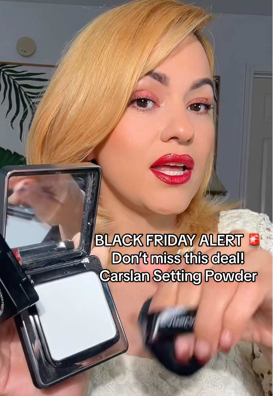 Oily Makeup girlies, this one’s for you 💗 Keeps me shine-free and smooth without drying me out. The Carslan Oil Control Loose Powder keeps makeup matte and locked in with its sweat-proof, shine-proof formula. Perfect for oily or combo babes who need their makeup to stay all day ! Get Yours ✨ @carslan_us  #creatorsearchinsights  #carslansettingpowder #settingpowder #tiktokshopblackfriday #tiktokshopcybermonday 
