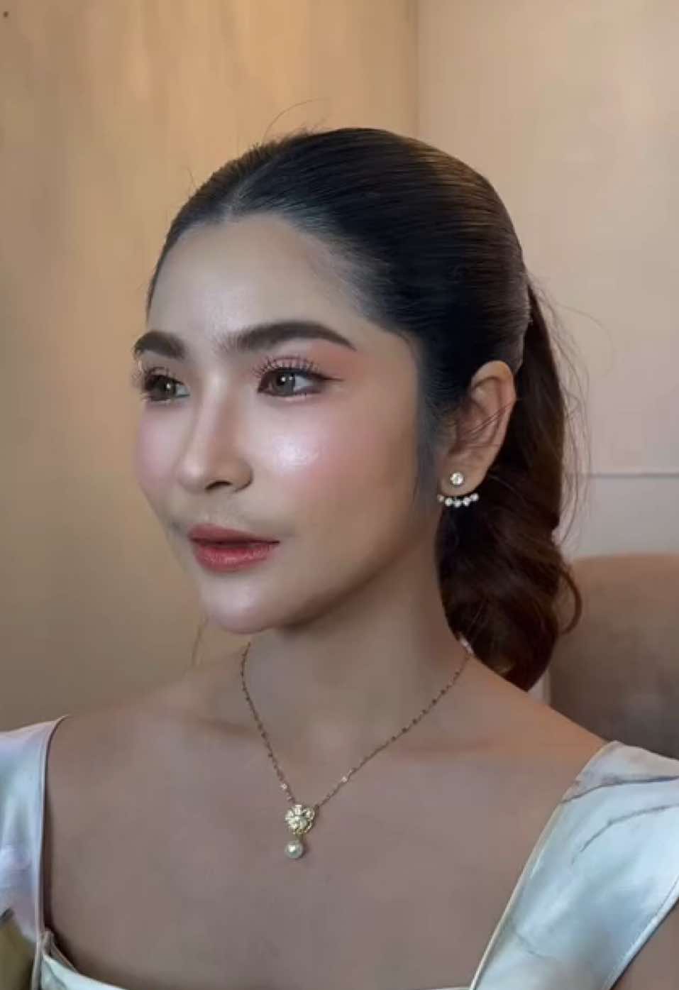 แต่งหน้าทำผม ออกงานงานเช้า✨☀️#แต่งหน้าสุราษฎร์ #แต่งหน้าออกงาน #ช่างแต่งหน้าสุราษฎร์ #ช่างแต่งหน้ารับปริญญา #แต่งหน้าเกาหลี 