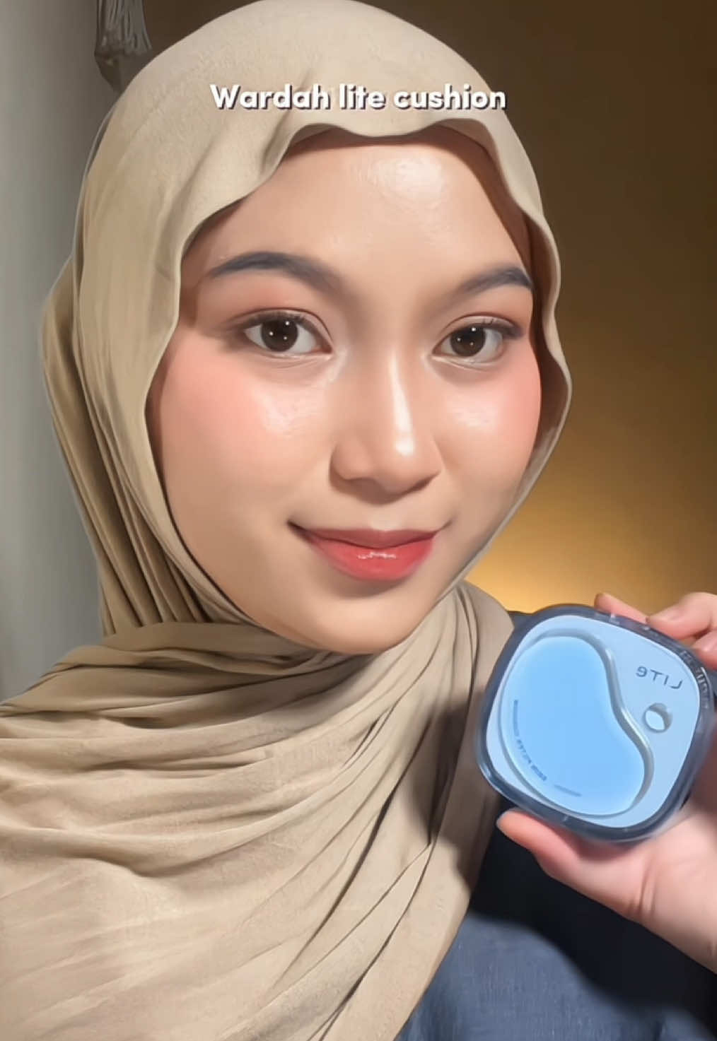 baru juga launching eh skrg udah ada refill nya ajaa makin hemat kalo kaya gini 😍🫶🏻🩵 @lightplus @Wardah Beauty Official  #cushionviral#cushionlightplus#lightplus#promocushionlight 