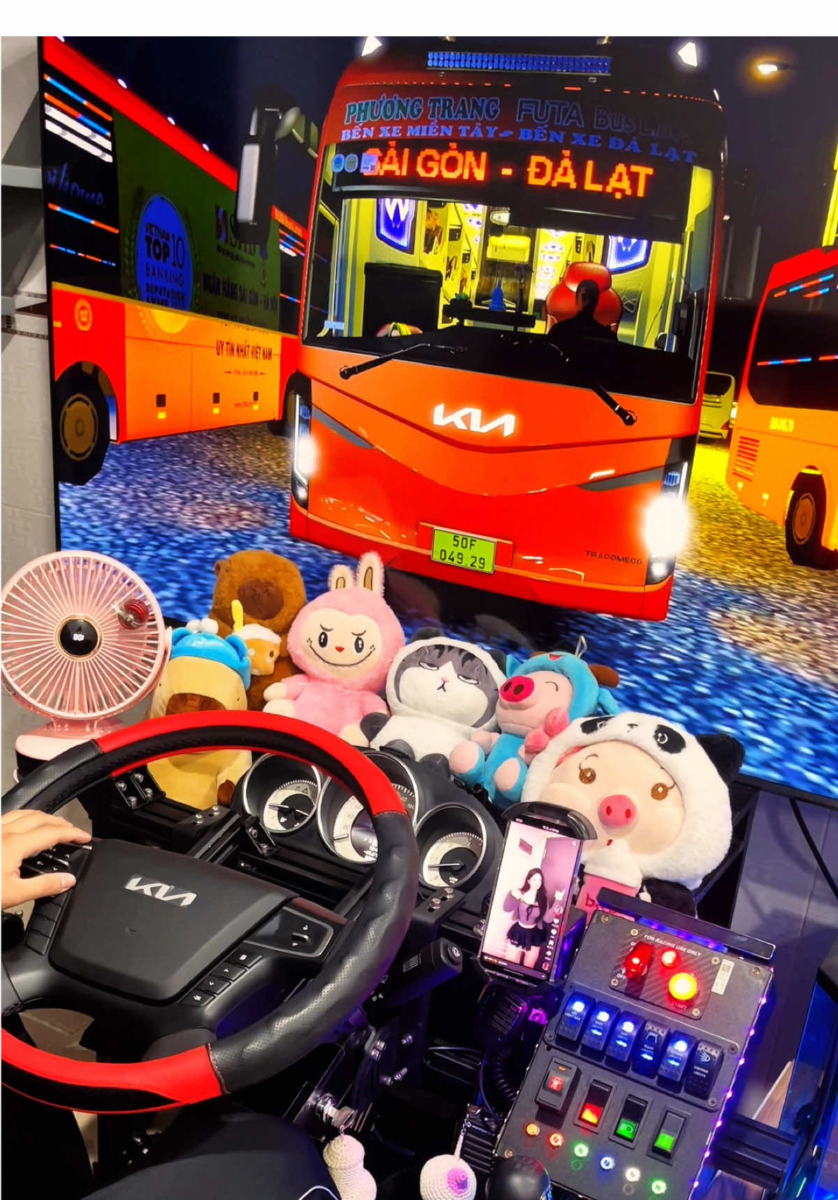 Ai mua vé rồi lên xe em chở đi Đà Lạt nha 🥰😘  #viral #xuhuong2025  #ets2 #nhaxeucamexe #nhaxephuongtrang     