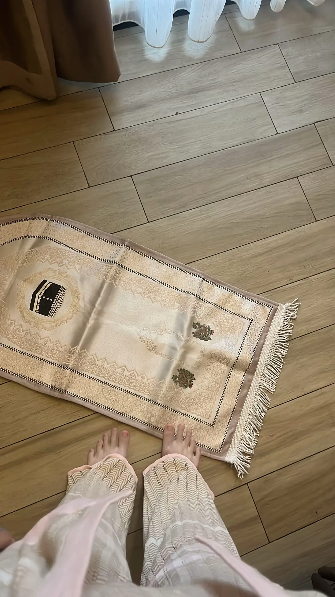 life so private, no one knows how happy i am rn