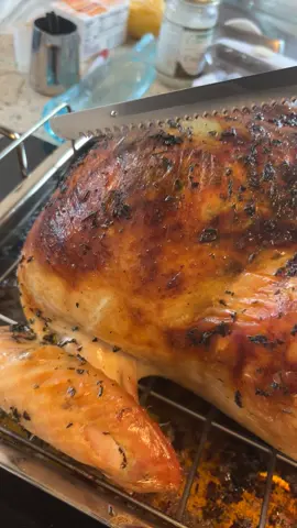 Thanksgiving is this week and its my 3rd year making the turkey 🫣 hopefully it turns out just as juicy this time 😋  #foyoupage #thanksgiving #turkey #Recipe 