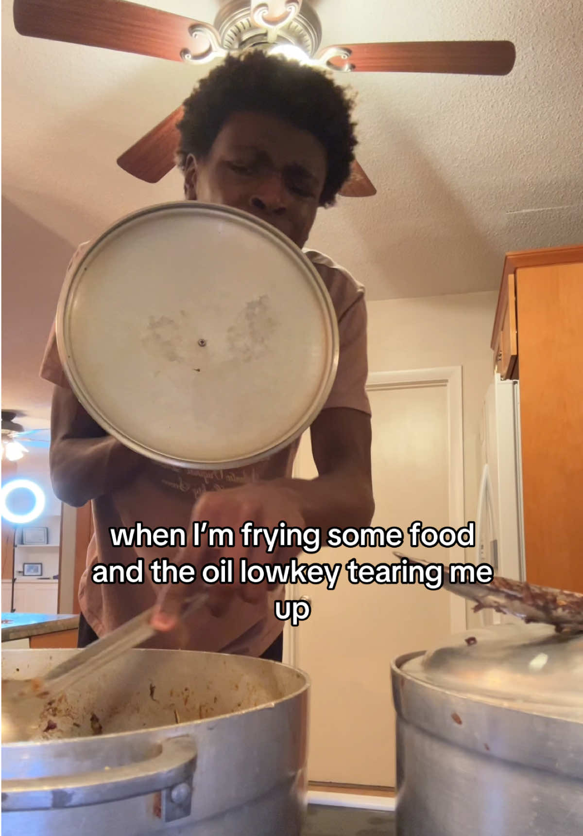 It’s a battlefield in the kitchen😂 #fypシ #abcxyz #viral #relatable #thatfamousrunner 