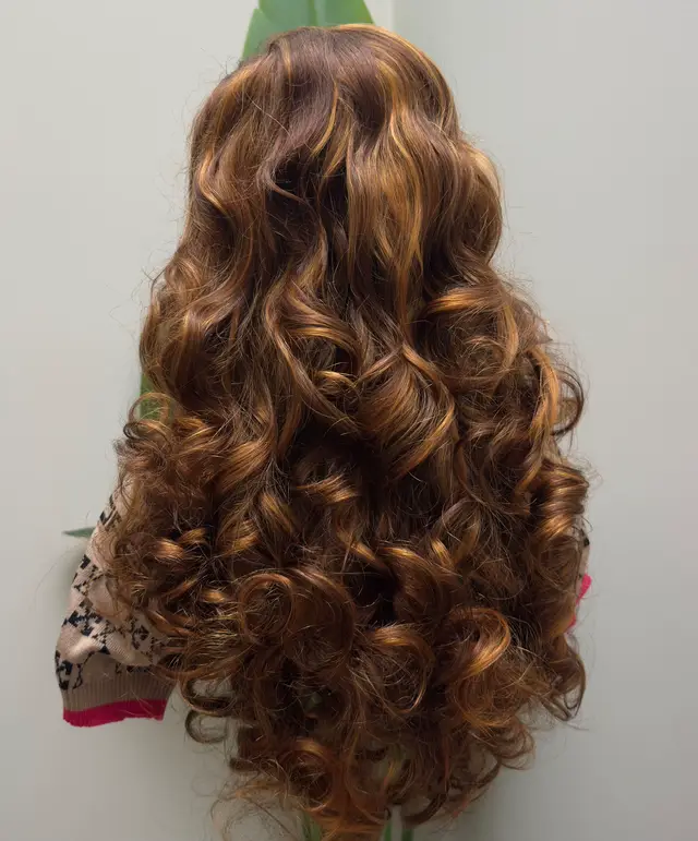 Roman babe curls  24” 100% virgin hair glue less 5*5 closure wig Price: $450 How to place an order Via our DM  You can also order through or website on www.hairsbyfunky.com Or on WhatsApp +2348067019805 #canadawigs #canadawigvendors #humanhairwigs #luxuryhairs #hairstyles