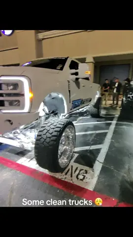 These trucks were super dope I need me one haha #dfw #texas #liftedtrucks #viral 