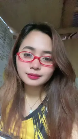 Super ganda ng eyeglasses nato kahit round face bagay sayo🥰 click the yellow basket guys!!!🥰