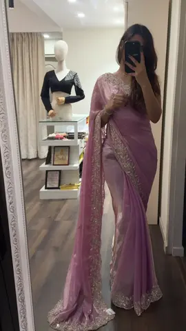 Visit us for partwear collection #fyp #shippingworldwide🌍✈️ #party #weddingseason #sare 