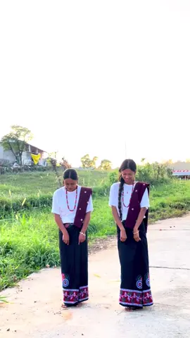 Lanxau vane laijau mero hjur 🩷#Lungirentma #सारा_सॅंस्कृती_नृत्य_परिवार❤ (dance with—@Rejina_Gazmer🖤✨️ )