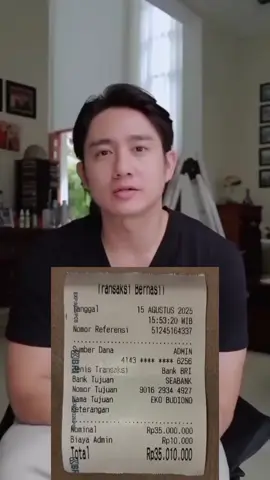 #kenny #amandamanopo BERBAGI ONLINE GUYS sejarah fotografi dimulai dengan pertama adalah kamera obscura memproyeksikan gambar yang kedua adalah penemuan bahwa beberapa zat terlihat berubah oleh paparan cahaya tidak ada artefak ataupun deskripsi yang menunjukkan upaya untuk menangkap gambar dengan bahan sensitif cahaya sebelum abad ke18 pemandangan dari jendela di le gras 1926 atau 1827 diyakini sebagai foto kamera paling awal yang masih ada 1 penambahan reoriented asli kiri dan berwarna kanan sekitar 1717 Johan Henry Schulza menggunakan bubur sensitif cahaya untuk menangkap gambar huruf cotout pada botol Namun ia tidak mengejar membuat hasil ini permanen Sekitar tahun 1800 Thomas Wedgwood membuat yang pertama didokumentasikan secara andal meskipun upaya gagal dalam menangkap gambar kamera dalam bentuk permanen Eksperimennya memang menghasilkan fotogram terperinci tetapi wedgwood dan pasangannya Humphry Davy tidak menemukan cara untuk memperbaiki gambargambar ini pada 1826 Nicephore Niepce pertama kali berhasil memperbaikki gambar yang ditangkap dengan kamera selama delapan jam atau bahkan beberapa hari dan hasil paling awal sangat kasar rekan Niepce Louis Daguerre melanjutkan untuk mengembangkan proses daguerretipe yang pertama diumumkan secara publik dan proses fotografi yang layak secara komersial daguerretipe hanya membutuhkan beberapa menit pencahayaan di kamera dan menghasilkan hasil yang jelas dan terperinci pada tanggal 2 Agustus 1839 Daguerre mendemonstrasikan rincian proses ke kamar taman di paris pada tanggal 19 Agustus rincian teknis dibuplikasikan dalam pertemuan akademi ilmu pengetahuan dan akademi seni rupa di istana lembaga untuk memberikan hak penemuan kepada publik daguerre dan niepce diberikan aunitas yang murah hati seumur hidup 34 5 ketika proses daguerretipe berbasis logam ditunjukkan secara resmi kepada publik pendekatan pesaing caltipe negatif berbasis kertas dan proce cetak garam islamic Quotes IslamicWisdom quranicvers