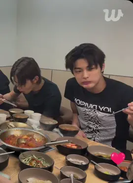 bộ cty bỏ đói bài đứa nhỏ hỏ#cortis #keonho #seonghyeon 