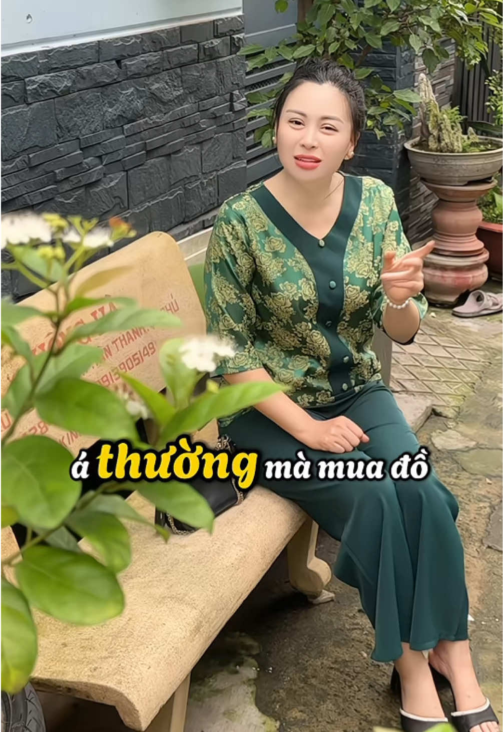 Đồ đẹp mà giá mềm – ai không mê cho được#dobomacnha #guchiguem #quatangme #dobotrungnien #thoitrangtrungnien 