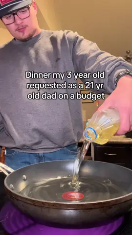 McDonald’s at home cuz the weather is really bad out! #fyp #dadsoftiktok #mealideas #DinnerIdeas #themakinfamily 