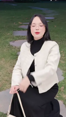 Áo khoác dạ 2 lớp xịn xò #hiennguyen666666 #thoitrangnu #aokhoacda #aokhoacnu #xuhuong 