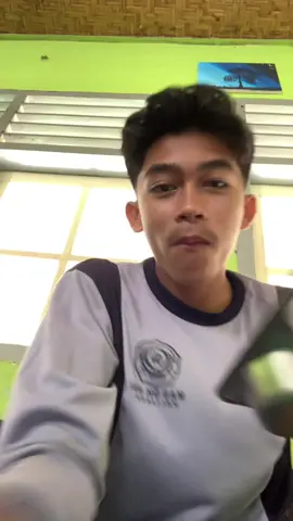 mang bener ya cowo tu kalo makan kaya kasian?