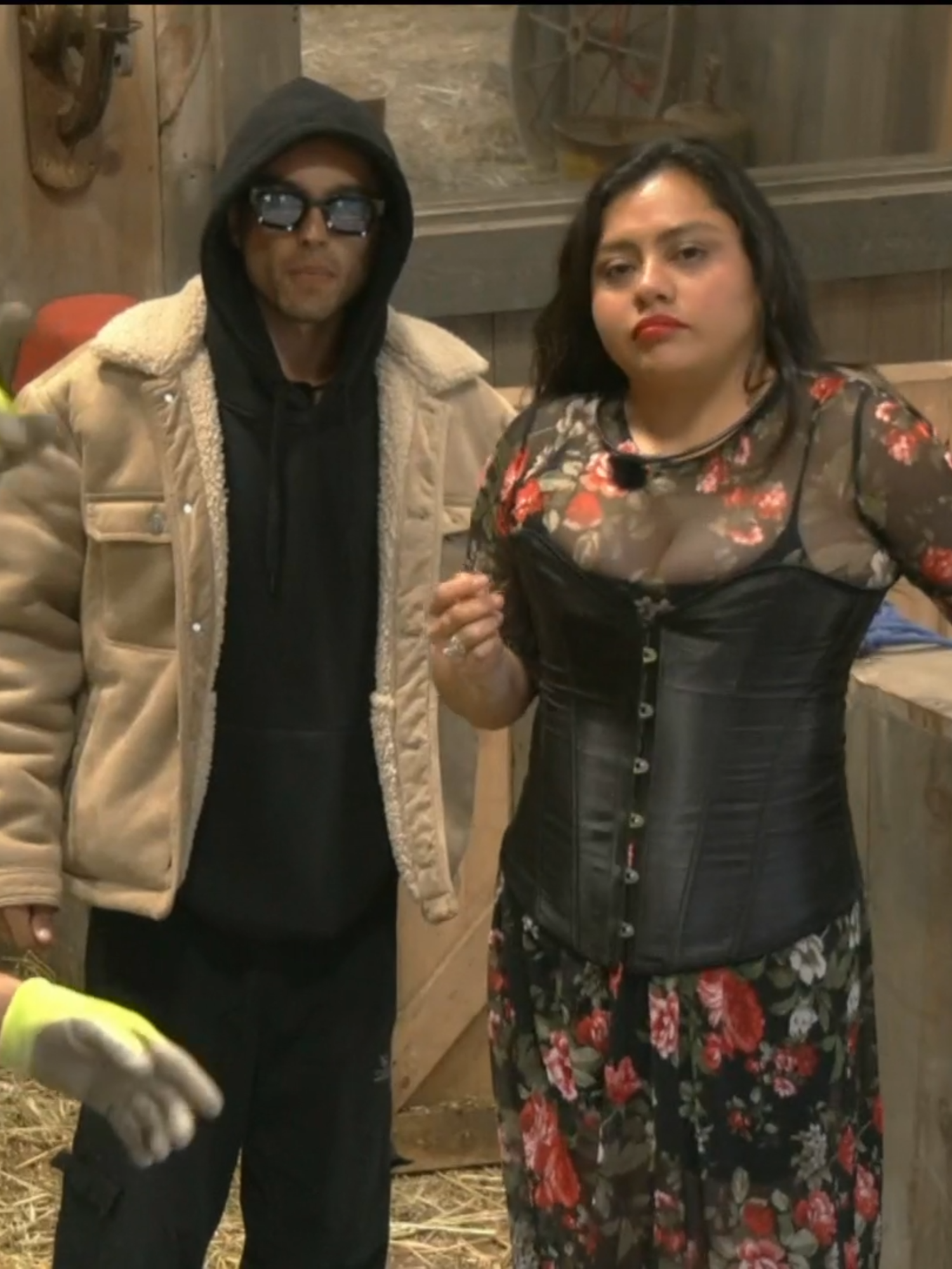 Así fue el ensayo de la primera novela granjera, reto que los granjeros tuvieron que cumplir. 😯🔥🐓 📺 #LaGranjaVIP EN VIVO AHORA por #AztecaUNO. 🌾 Transmisión 24/7 en #DisneyPlus experiencia completa. #reality #TVAzteca