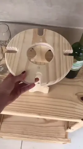 Otima sugestão de suporte para suas taças de vinho e garrafa. Pesen diferente , pense Brasil awoodLab! #fy #tiktok #viral #creatorsearchinsight #wine 