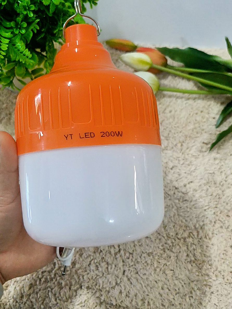 Bóng đèn tích điện kèm sạc. Mỗi gia đình nên dự phòng trong nhà 2-3 bóng này, tiện lắm luôn ạ. #bongdentichdien  #xuhuong  #hienaff 