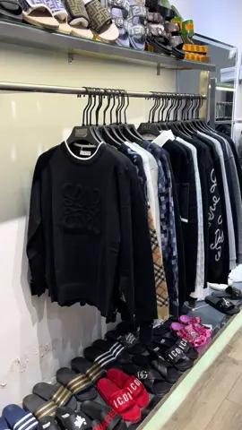 Mời ae dừng chân ở đây. #moingaymotoutfit #vuphamstore #aolenquangchau #quanaoquangchau #xuhuongtiktok 