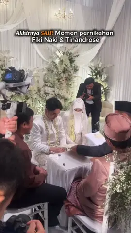 momen pernikahan Fiki Naki dan Tinandrose #fikinaki #fikinakinikah #tinandrose #fikinakitinandrose #pernikahanfikinaki 