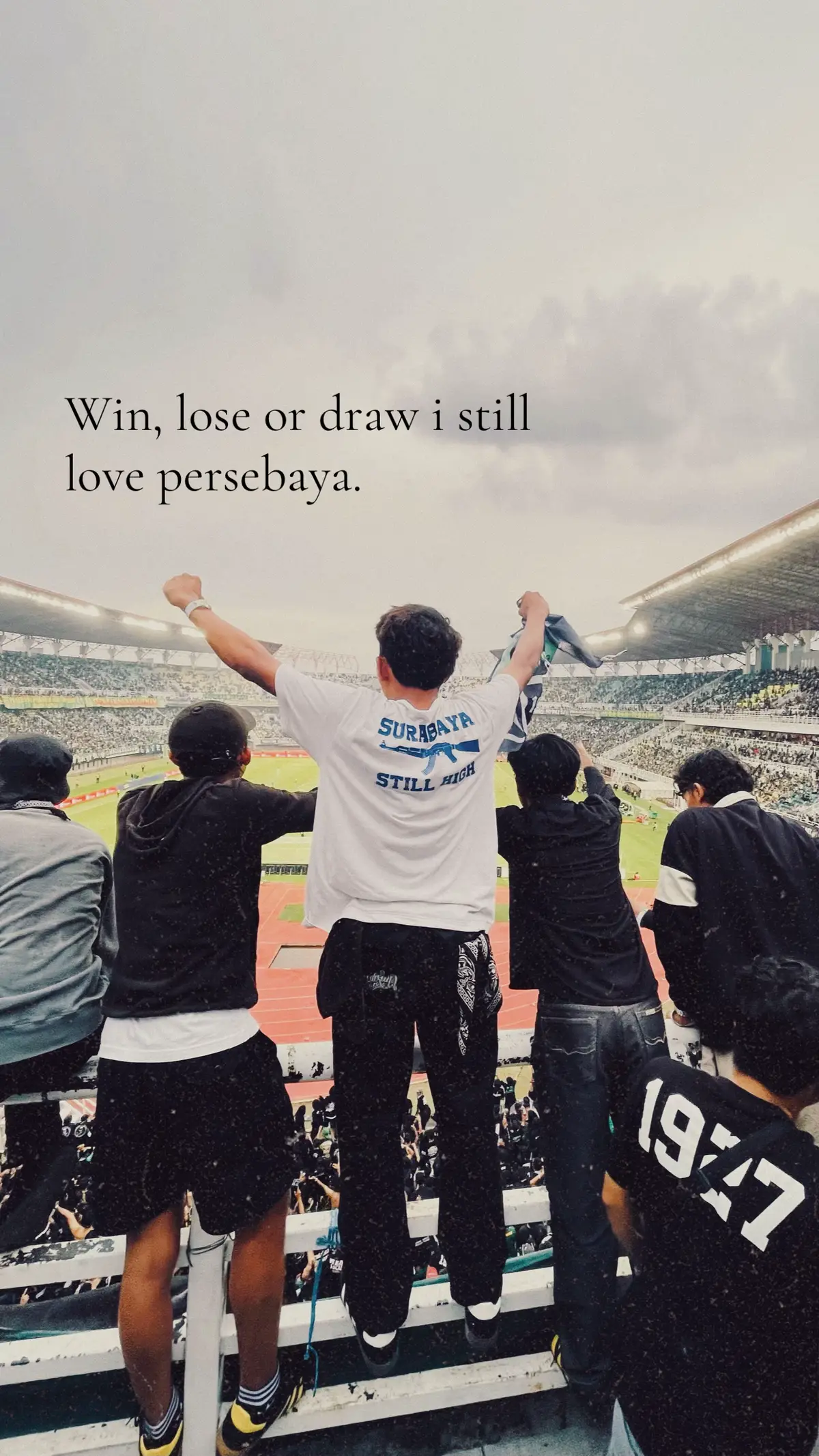 + lumpia alot e #persebayasurabaya #surabayastillhigh #greennord27 