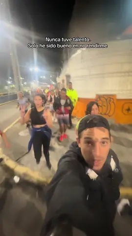 Y jamás me rendiré.. 🤙 #Running #quito #motivation #trailrunning #amigos @theClub.ec I Running 