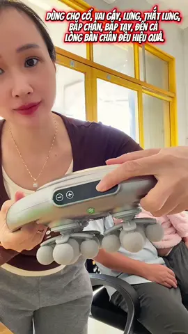 Mang cả tiệm spa về nhà với 1 chiếc máy! #maymassgecamtay #daucovaigay #daunhucxuongkhop #suckhoe  @Hà Baby Official 