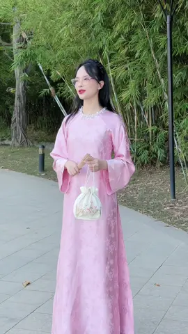 Áo dài hottrend 2025 #hiennguyen666666 #thoitrangnu #aodai #aodaitet #aodaicachtan 