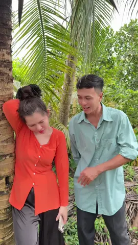 Loài cây yêu thích 🫣😂 #caophuong #vochonghaihuoc #tiktokgiaitri #giadinhhaihuoc 