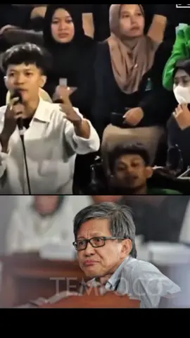 debat mahasiswa dan roky gerung, asik juga