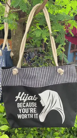 Totebag cantik beli 1 dapat 2 🥰