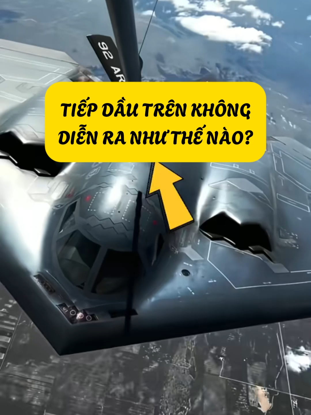 Tiếp Dầu Cho Máy Bay Chi.ế.n Đ.ấ.u Trên Không Diễn Ra Như Thế Nào? #cothebanchuabiet #kienthuc #khampha #hoikhocotoi