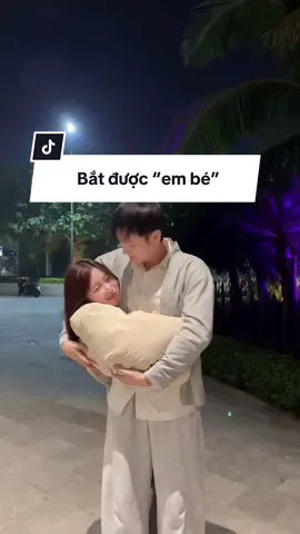 “em bé” này hơi lớn #couple 