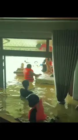 truyền hình làm gì quay được cảnh này của cậu cháu & anh em tui Thương người như thể thương thân 🫂❤️#nhatrang #dienkhanh 