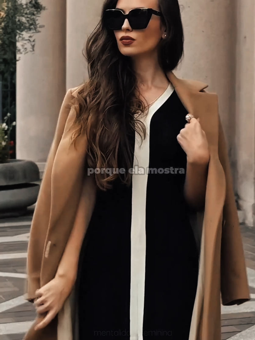 Seja essa mulher 🍷✨️ . #autocuidado #MentalidadeFeminina #amorproprio #fyp #Empoderamento 