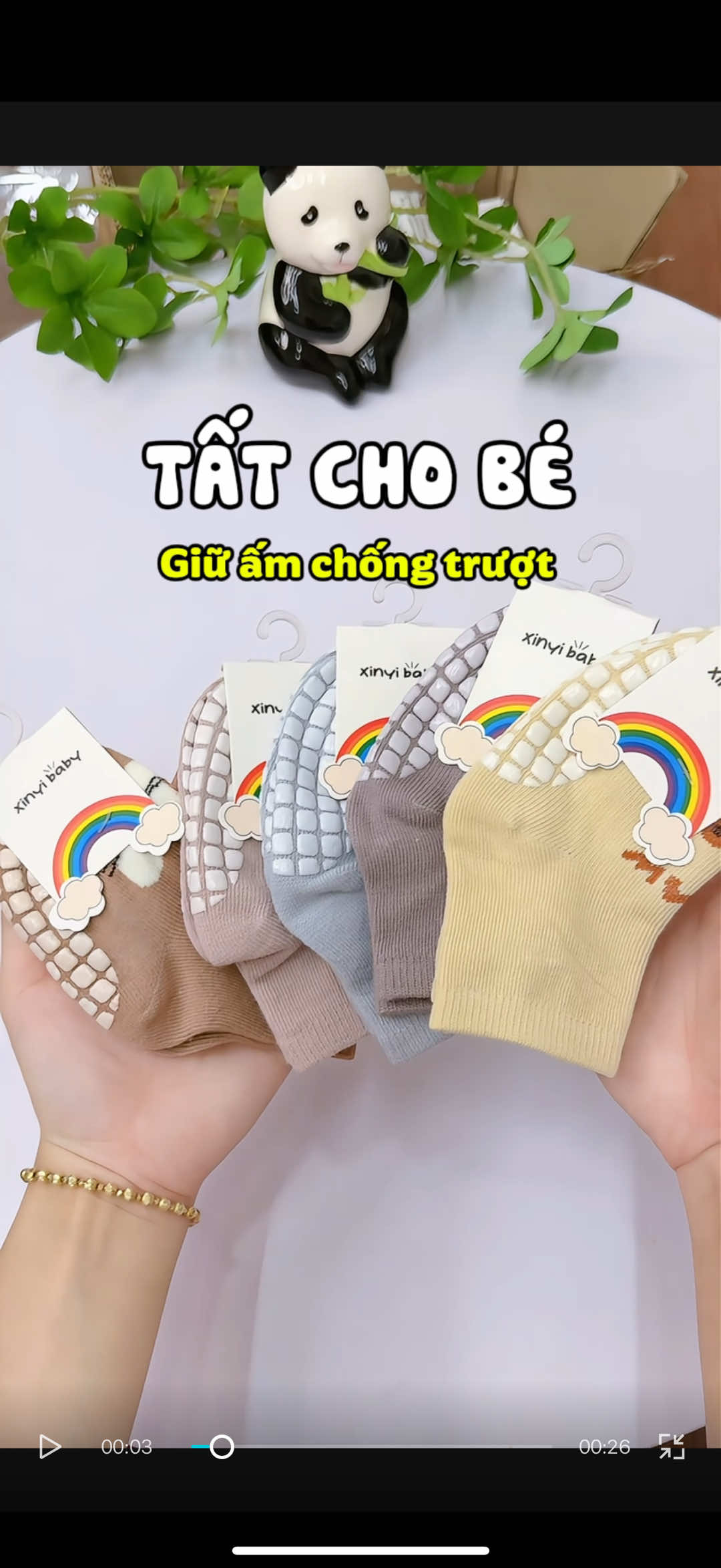 Mùa lạnh rồi các mẹ mua tất cho con mang giữ ấm nha #mevabe #tatchobe #tatchongtron #tatchongtruotchobe #methamriviu 