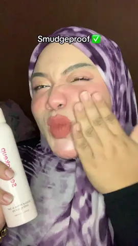 Best ke idok ? Nok raya nanti, molek la ada mende ni 👏🏻 #settingspray #seamakeup #fyp #fyppppppppppppppppppppppp 