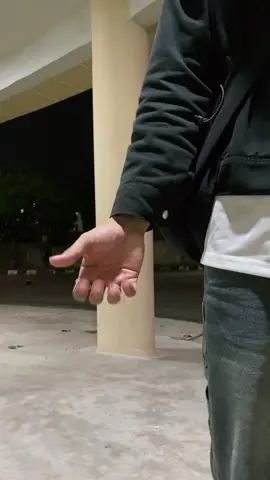 Fit check day ke 976684 with @RAM🅰️  #fypage #soundviral2025 #outfitcheck #trandingvideo #disarankandibandung 