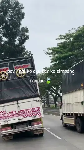 🕺🕺@𝙊𝙔𝙄 𝘾𝙊𝙉𝙆'𝙎 @deknov616  #krodong_mania_indonesia  #cctvbodrexalasroban #cctvpemalangoyi #berandafypシ #indonesia🇮🇩 