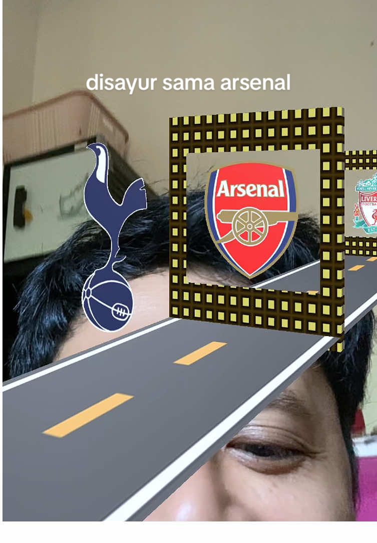 Tebak nama tim 🕺| kabarnya hari ini arsenal bikin opor ayam 4 ekor 🤭 #kingemyu #manutd