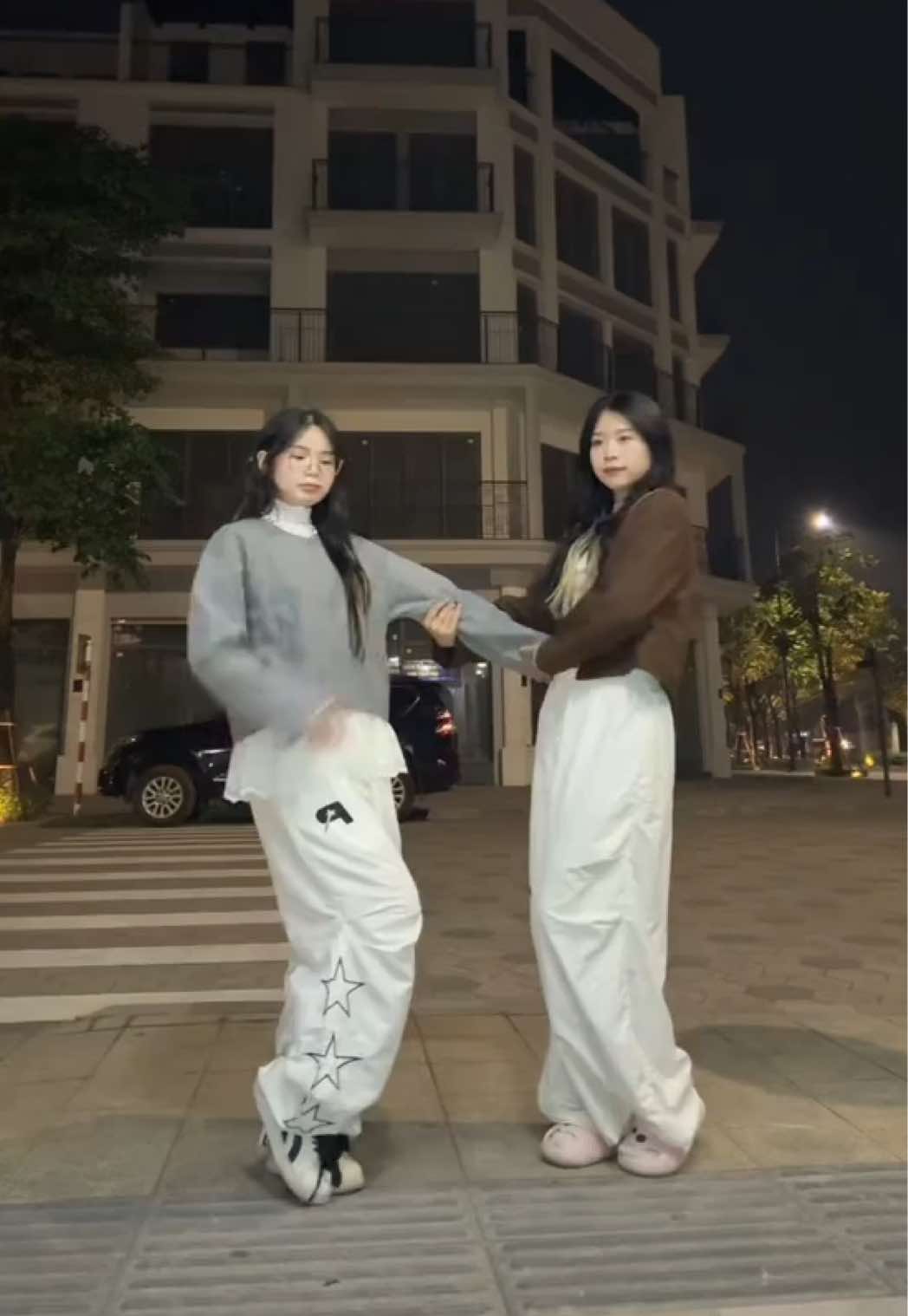 Xin mời mọi người đến với ...   | dc :( @Thư Thor ᐢ. .ᐢ ) 👚 : @kimeehouse 