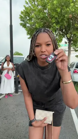 Happiness look good on us 😂😂😂 the way l will hype my girls💞💞🤏🏼🤏🏼😂😂#bmw #fypシ゚ #fyppppppppppppppppppppppp #foryoupageofficiall #fypp 