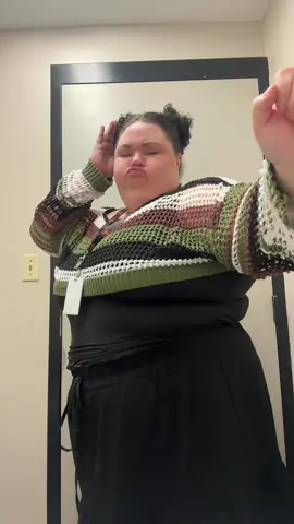 W me it’s amazing 🤭  #fyp #viral #plussize #dance #trending 