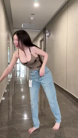 quần e mặc màu xanh da trời a nha