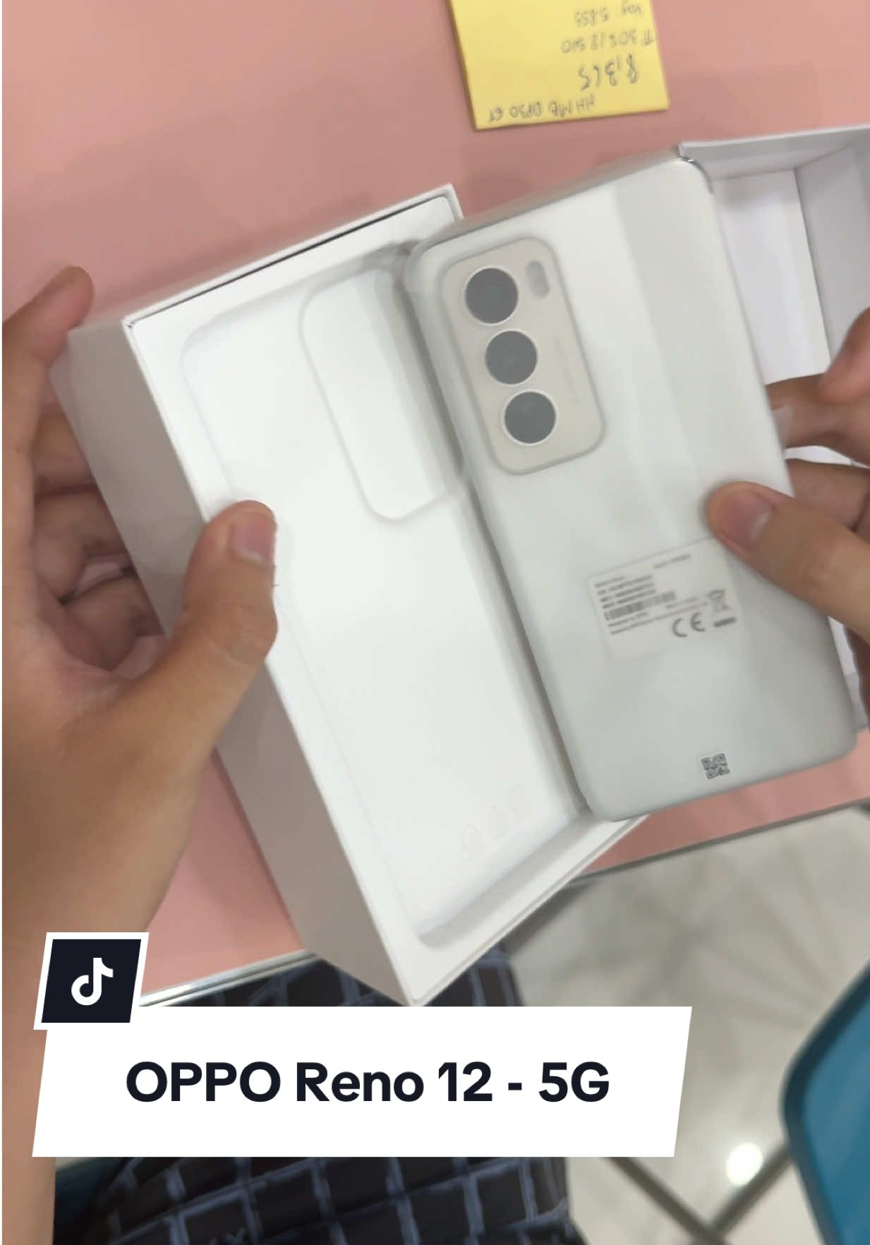 Điện thoại OPPO Reno12 5G (12GB/256GB) 💓💓  Giá hiện tại: 8.390.000₫ Giá Edu: 8.290.000₫ ✅Bảo hành chính hãng 12 tháng  ✅ Đặc quyền chỉ có tại Hoàng Hà Mobile: Lỗi 1 đổi 1 trong 6 tháng. Đặc điểm nổi bật: Phong cách thiết kế riêng biệt và chất liệu ấn tượng với độ bền cao. Trang bị màn hình AMOLED 6,7 inch 120Hz hỗ trợ độ phân giải màn hình 1080 x 2412 pixel. Trang bị MediaTek Dimensity 7300-Energy SoC chạy trên nền ColorOS 14.1 của Android 14 mang lại hiệu năng mạnh mẽ. Camera selfie 32MP góc rộng và cụm ba camera ở mặt sau hỗ trợ ống kính chính 50 MP, ống kính góc siêu rộng 8 MP và cảm biến 2 MP. PIN 5.000mAh hỗ trợ sạc nhanh SuperVOOC 80W thỏa sức sử dụng cả ngày dài. Trang bị nhiều tính năng AI hỗ trợ chụp ảnh và nâng cấp âm thanh khi quay hình.  #hoanghamobile #oppo #opporeno12 #397nguyenthitu #397nguyenthitu 