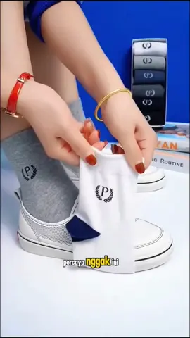 kaos kaki 10rb 3 pcs tebal nyaman dipakai #kaoskaki #kaoskaki10ribudapat3 #kaoskakipendek #kaoskakiwanita #kaoskakiolahraga 