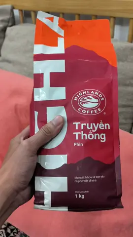 Highlands Coffee nguyên chất cà phê rang xay đậm đà thơm béo #cafe #coffee #caphe #highlands #highlandscoffee 